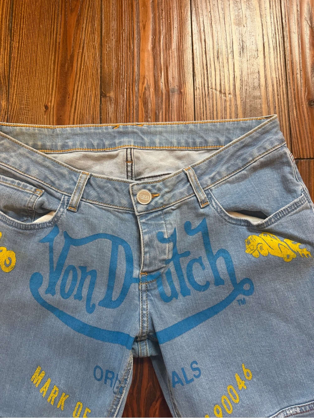 Von Dutch Light Blue Flare Jeans with Multicolor Logos - Picture 3 of 6